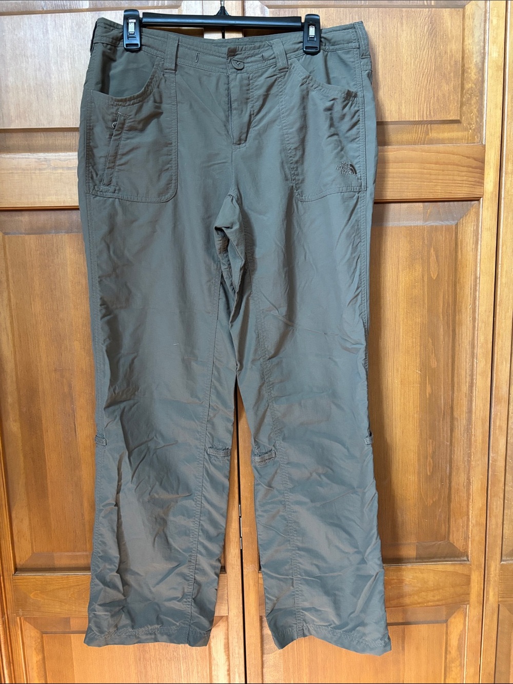 The North Face Women’s olive/brown Roll-up travel/hiking Pants